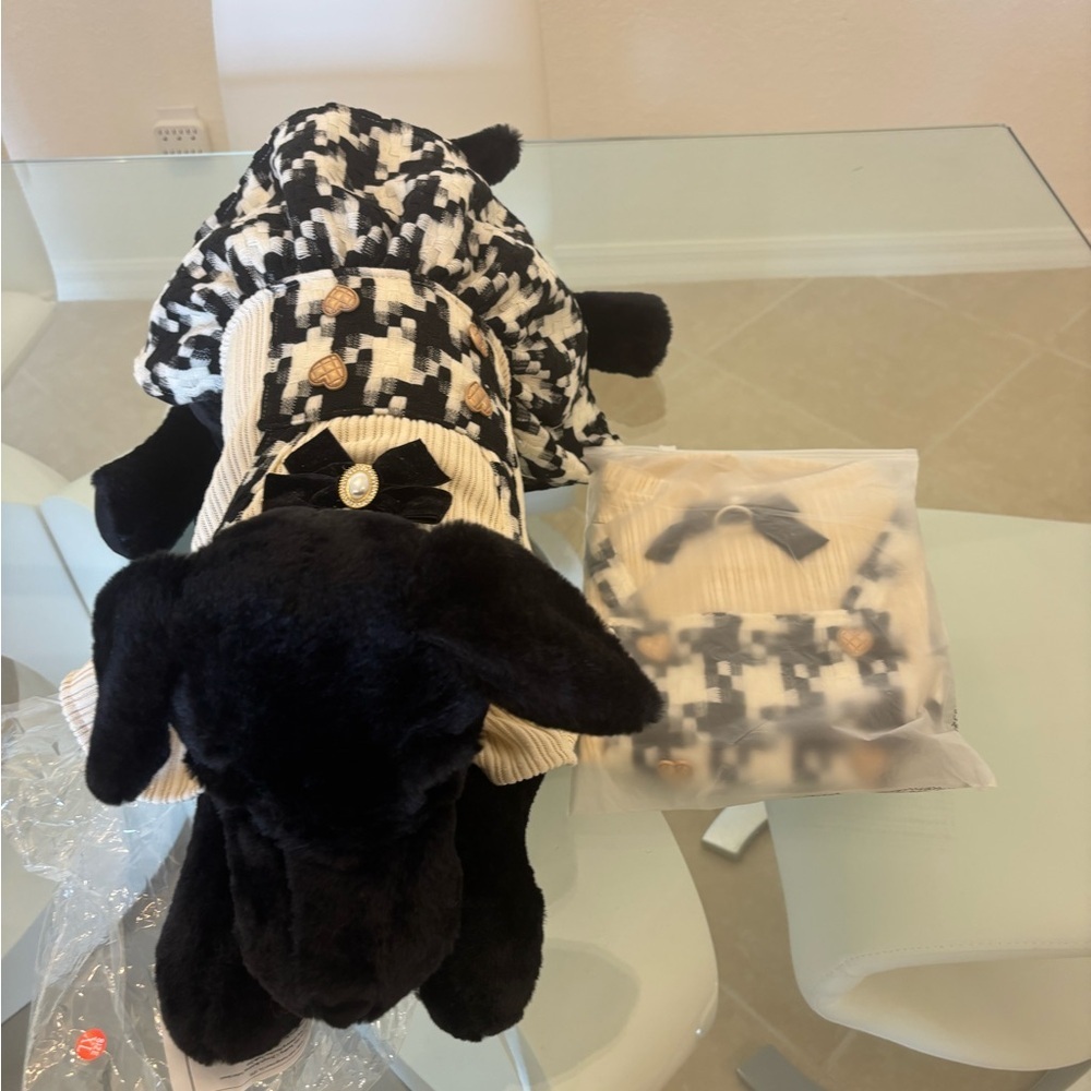Stylish Black and White Furry Animal Dresses 👗 - Picture 3 of 7